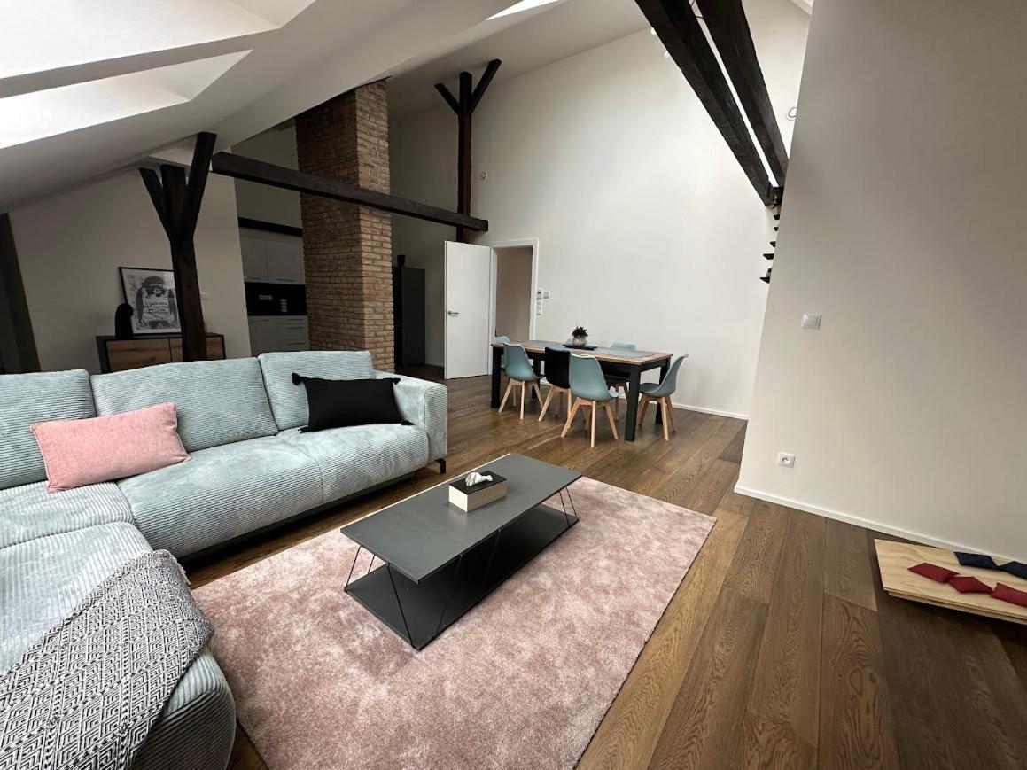 Loft Apartments Прага Экстерьер фото