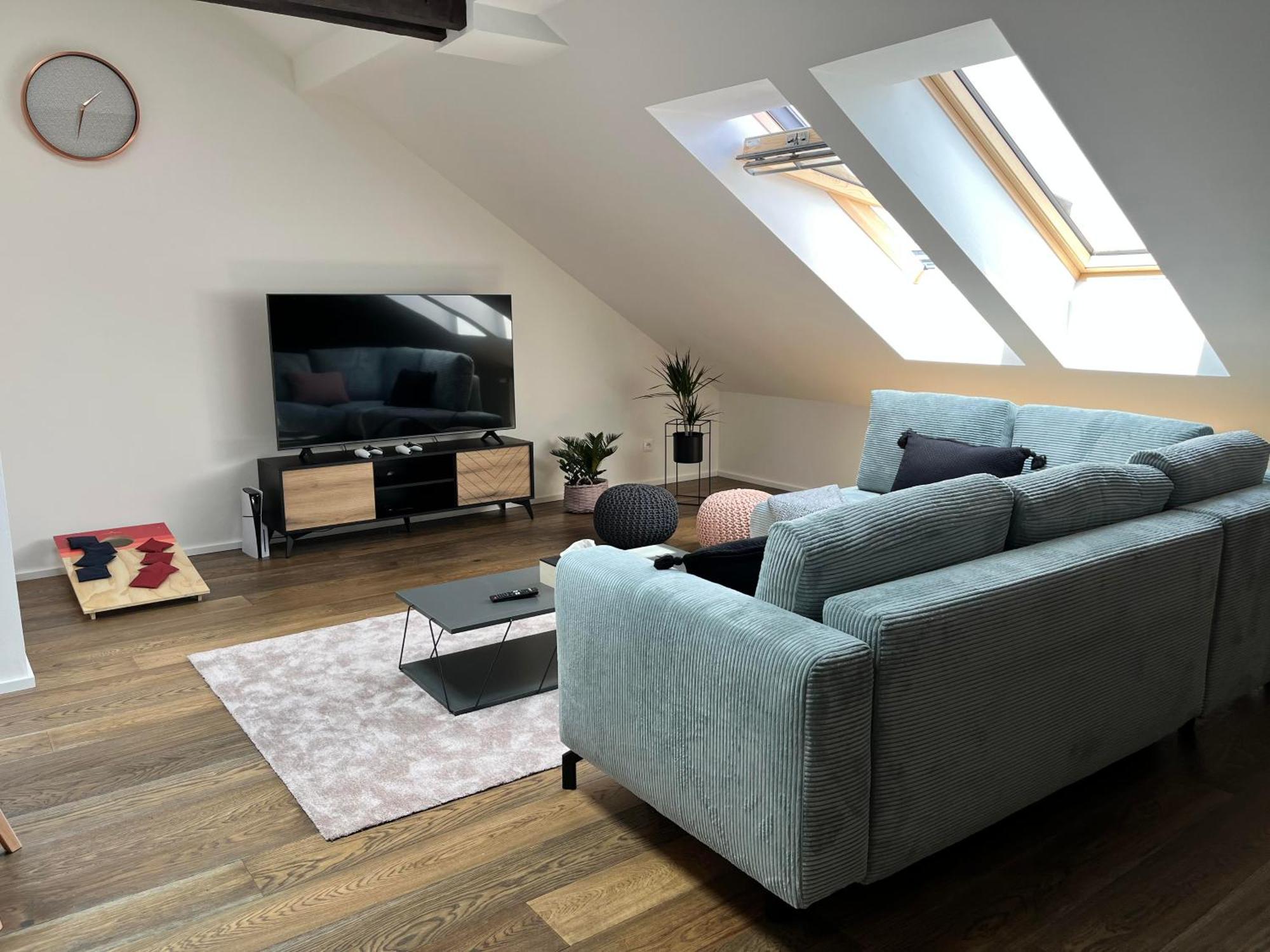 Loft Apartments Прага Экстерьер фото