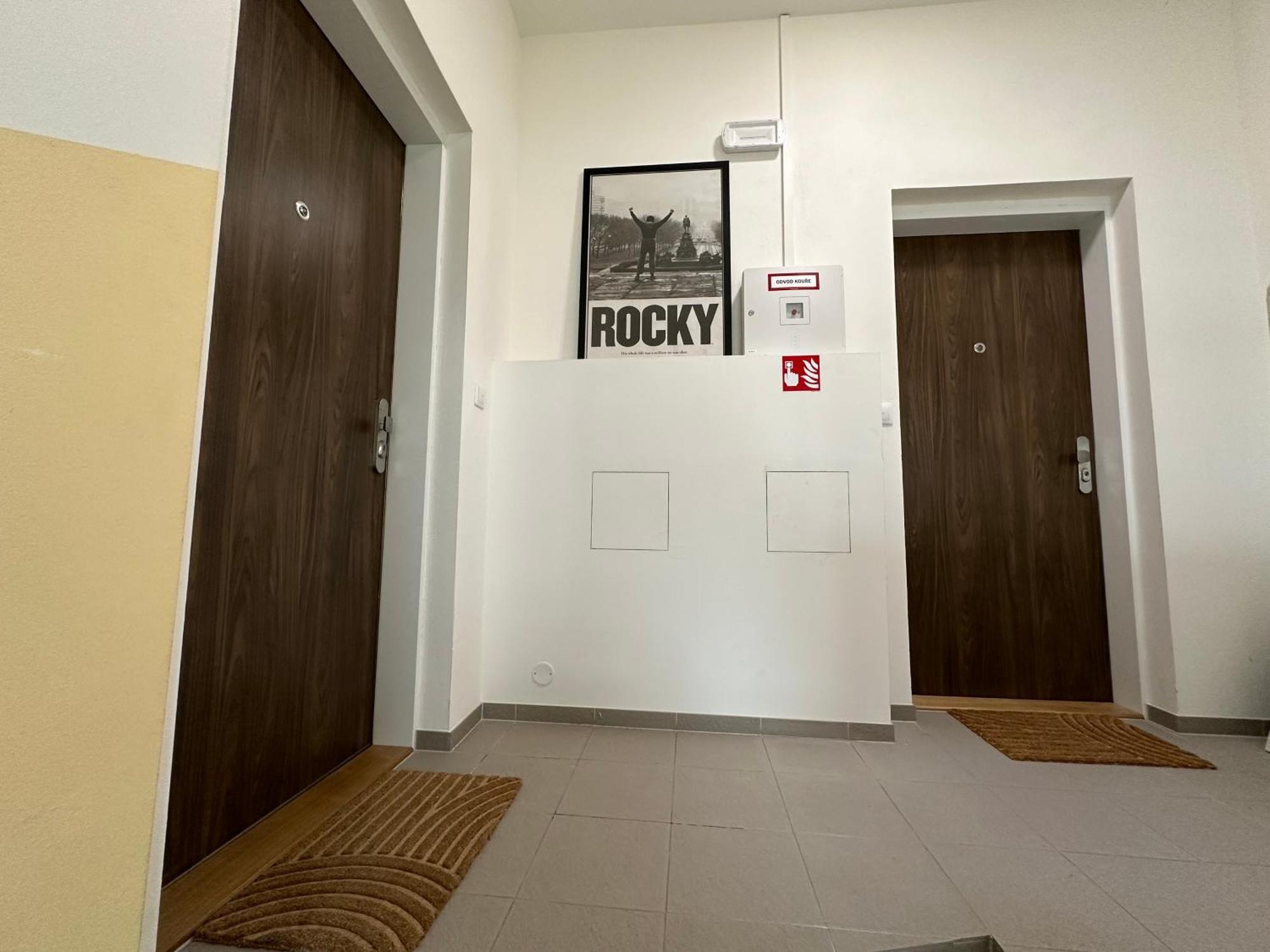 Loft Apartments Прага Экстерьер фото