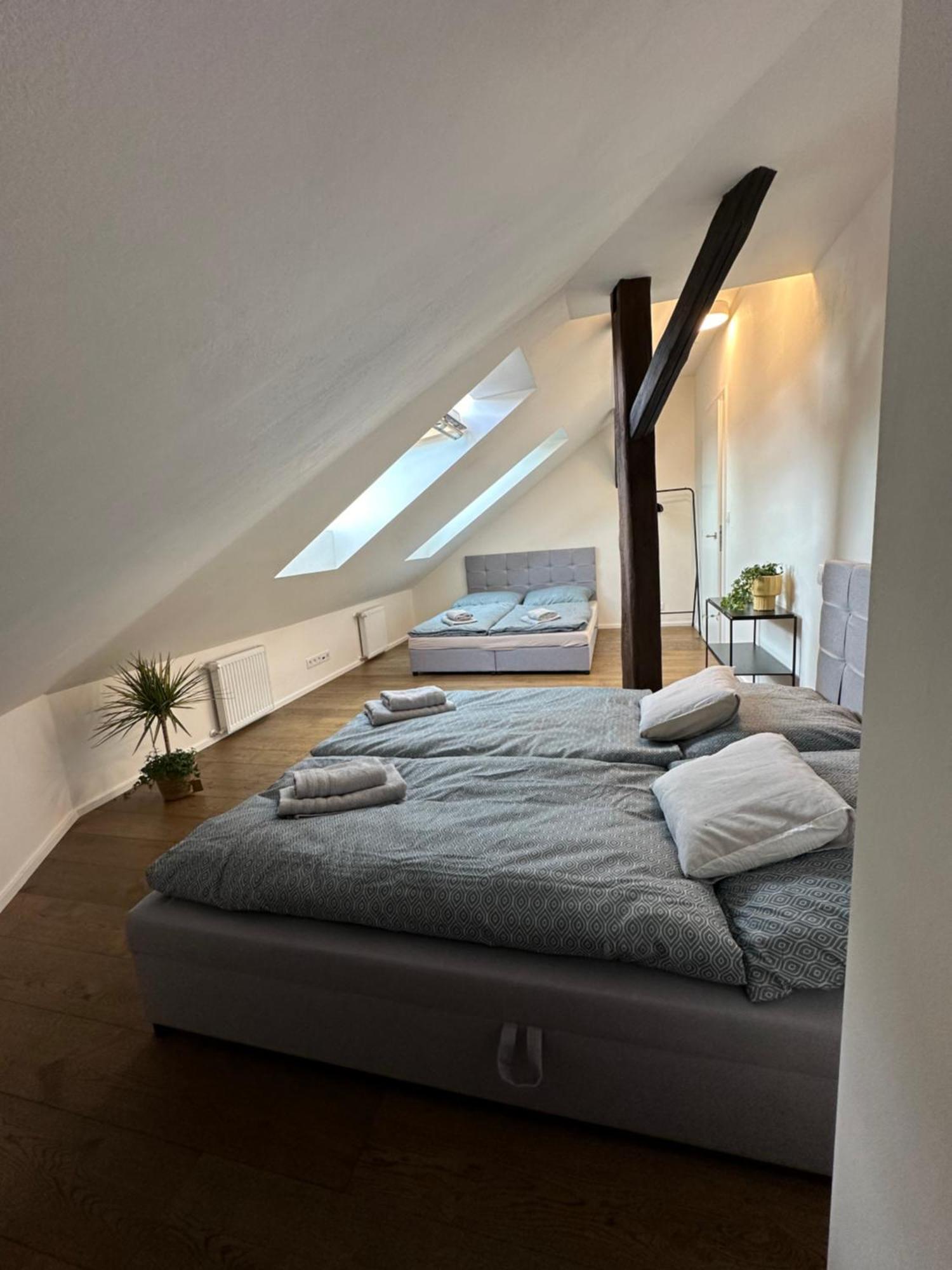 Loft Apartments Прага Экстерьер фото